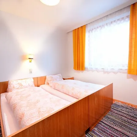 Apartment Haus Mitterrutzner